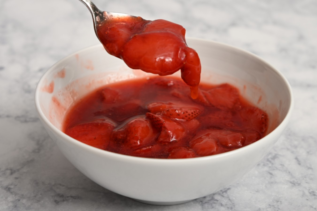 homemade fresh strawberry sauce